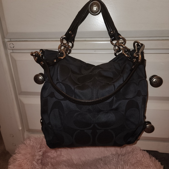 EUC Coach Handbag! - Picture 2 of 6